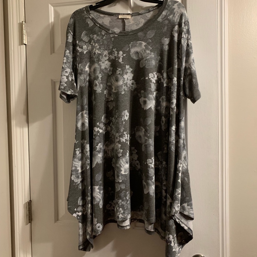 Plus size tunic